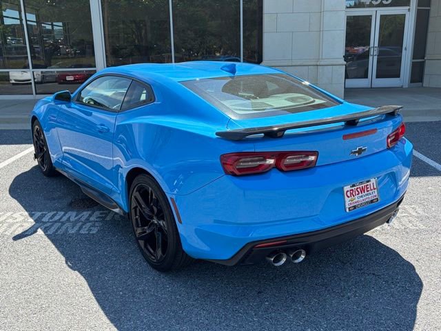 Used 2022 Chevrolet Camaro LT w/ Technology Package RWD image 5