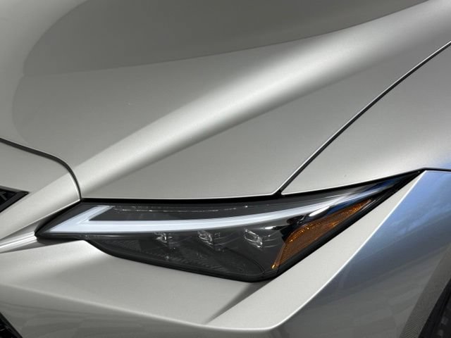 Used 2023 Lexus IS 350 F Sport RWD image 13