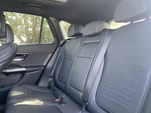 Used 2023 Mercedes-Benz GLC 300 4MATIC image 15