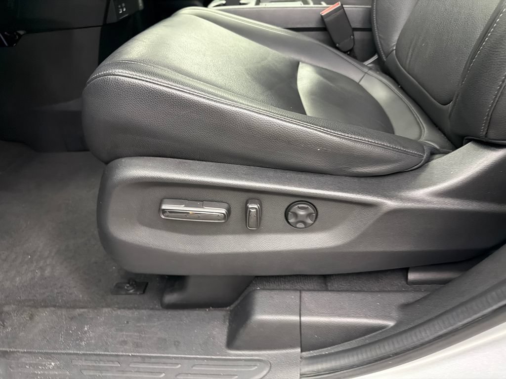 Used 2025 Honda Odyssey EX-L image 10