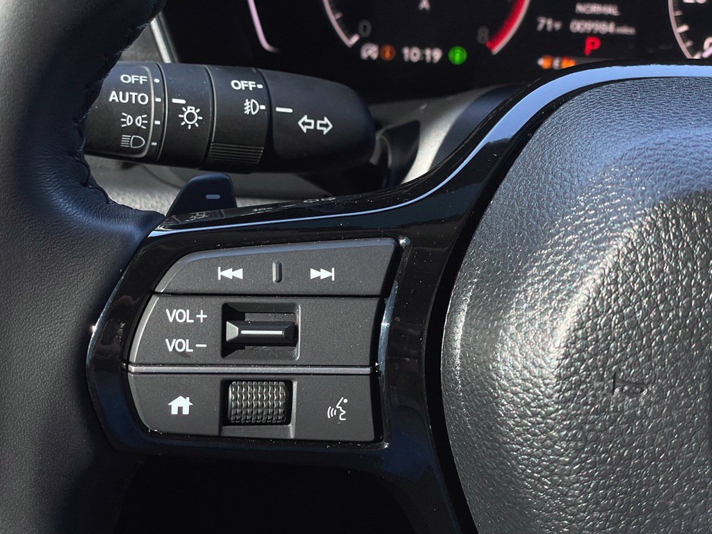 Certified 2025 Honda Pilot Touring image 15