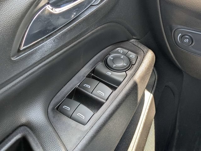 Used 2018 Chevrolet Equinox LT FWD image 22