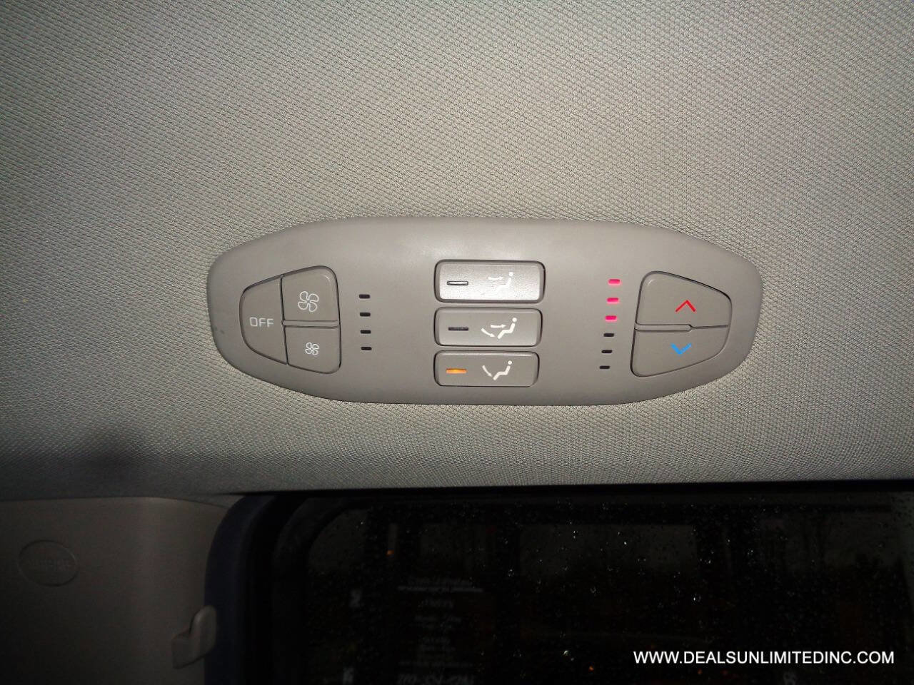 Used 2016 Kia Sedona LX w/ LX Essentials Premium Package image 15