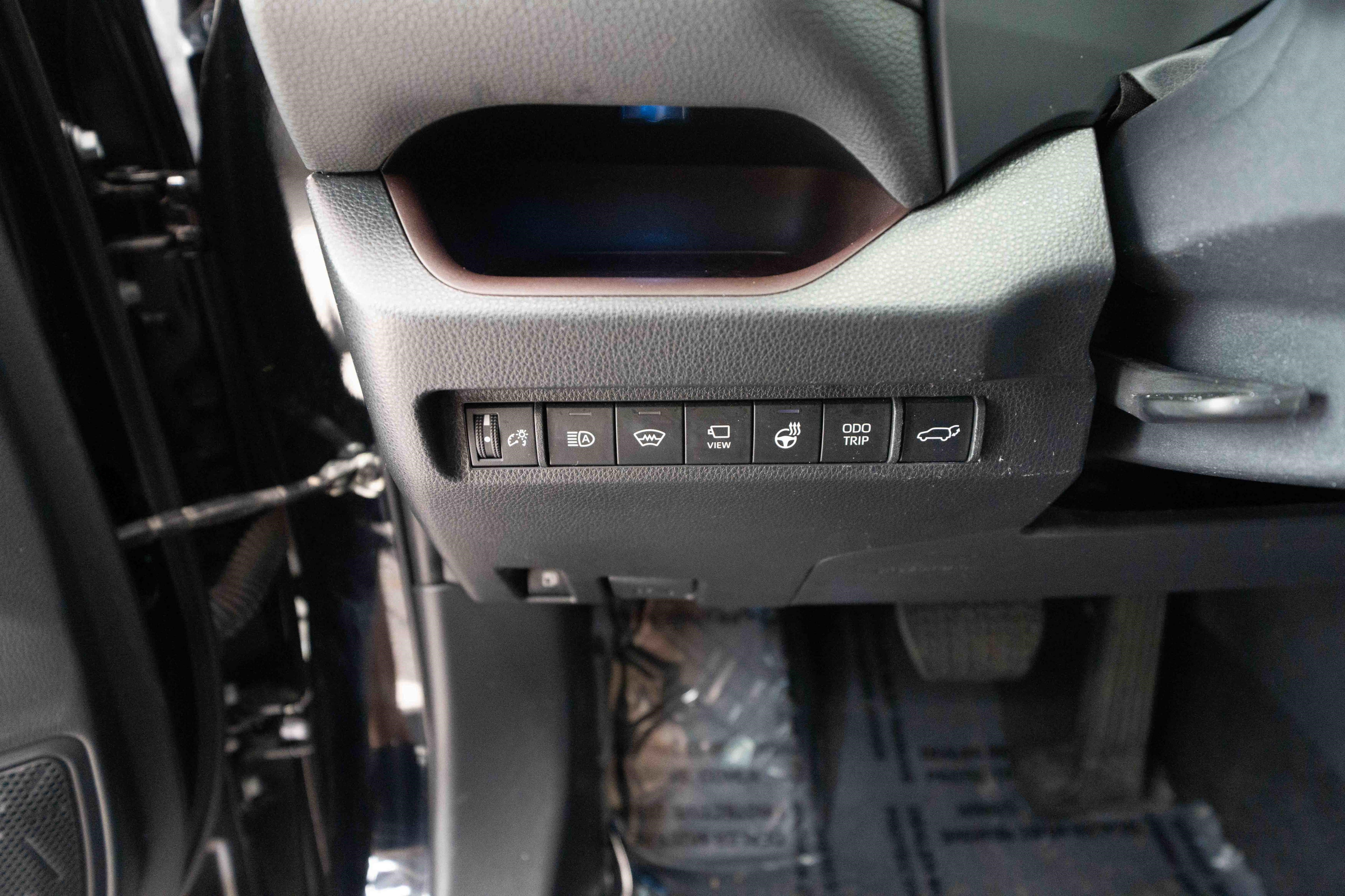 Used 2024 Toyota RAV4 Limited w/ Advanced Technology Package AWD/4WD image 11
