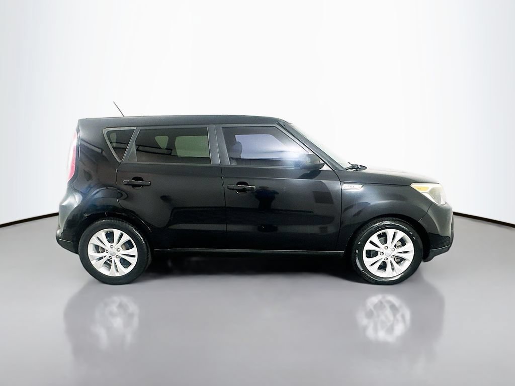 Used 2015 Kia Soul + FWD image 4