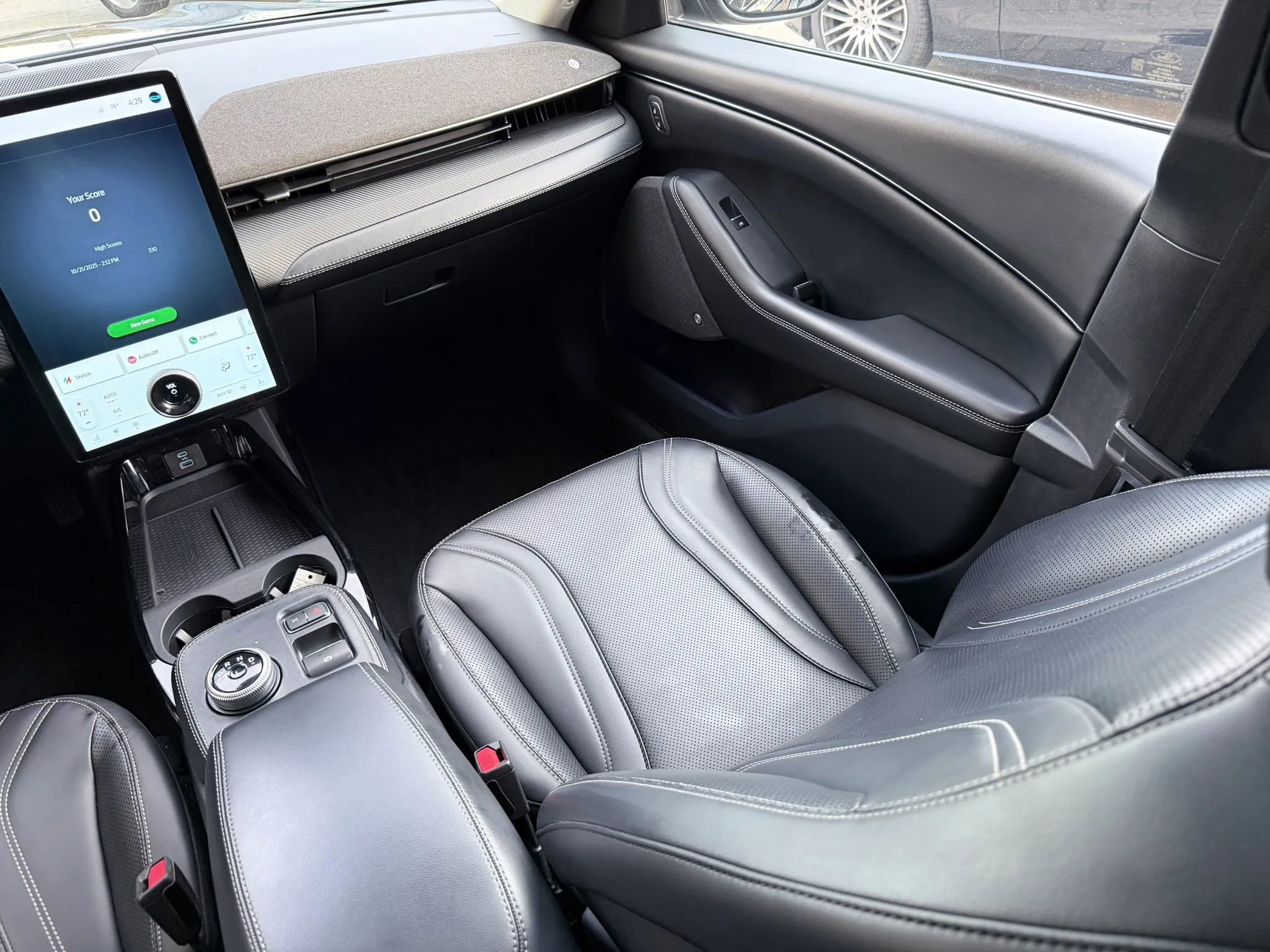 Used 2021 Ford Mustang Mach-E Premium image 11