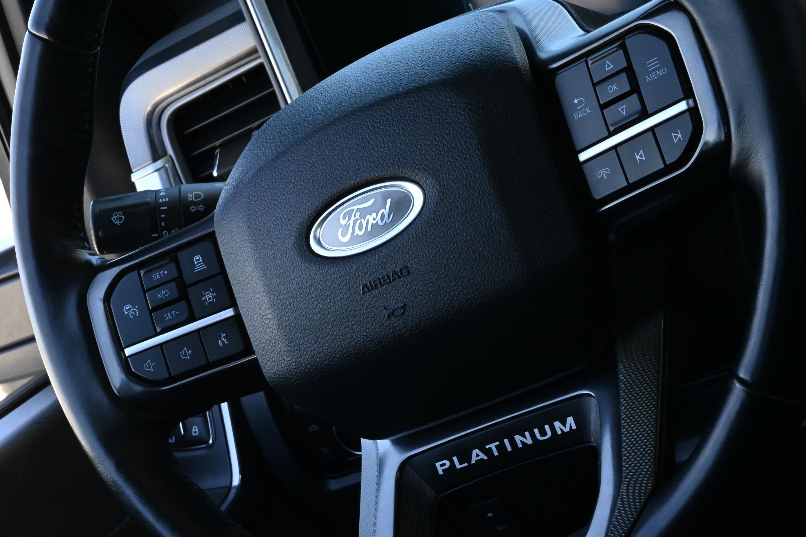 Used 2025 Ford F250 Platinum image 30