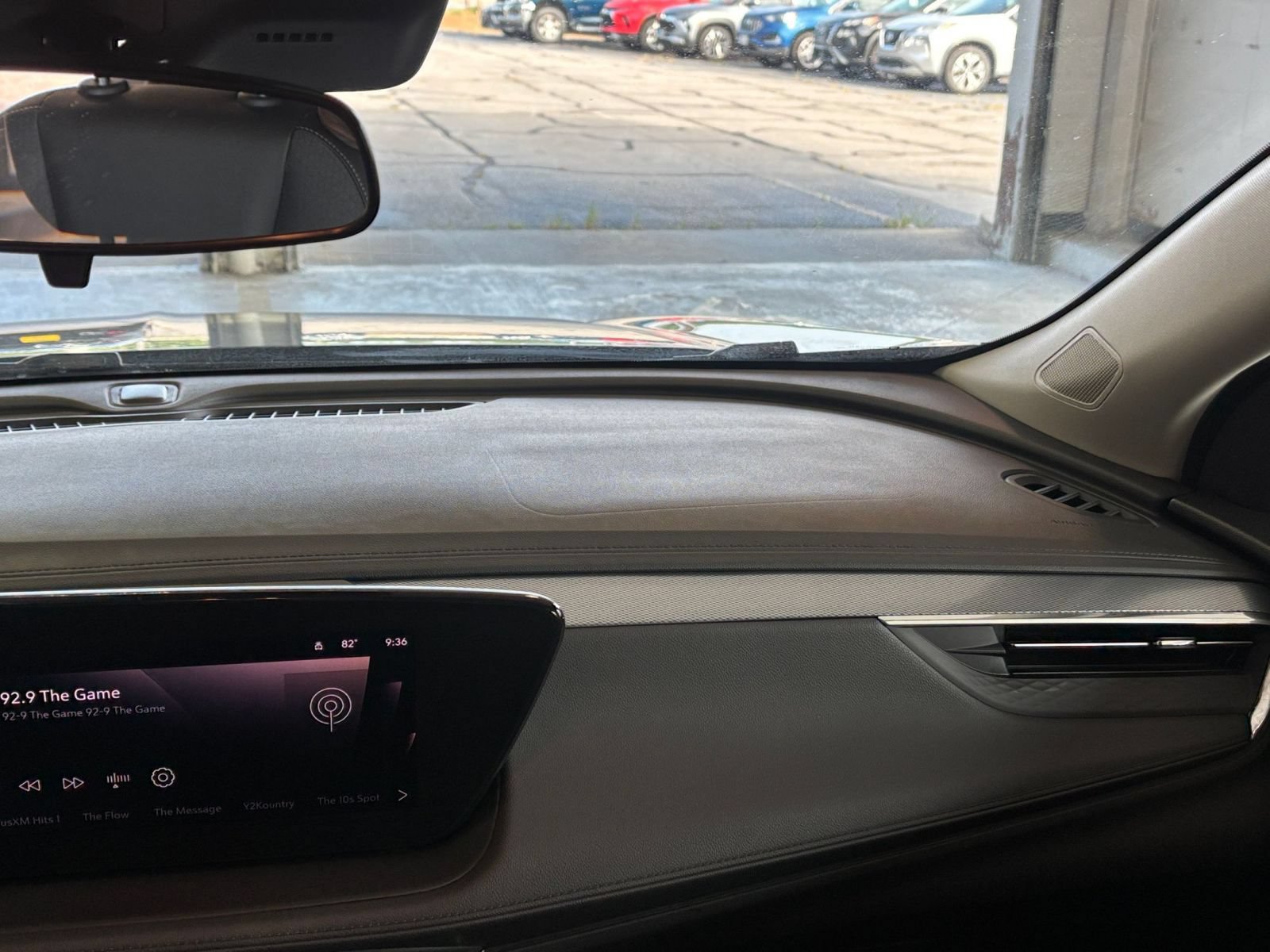 Used 2025 Nissan Sentra SV FWD image 34