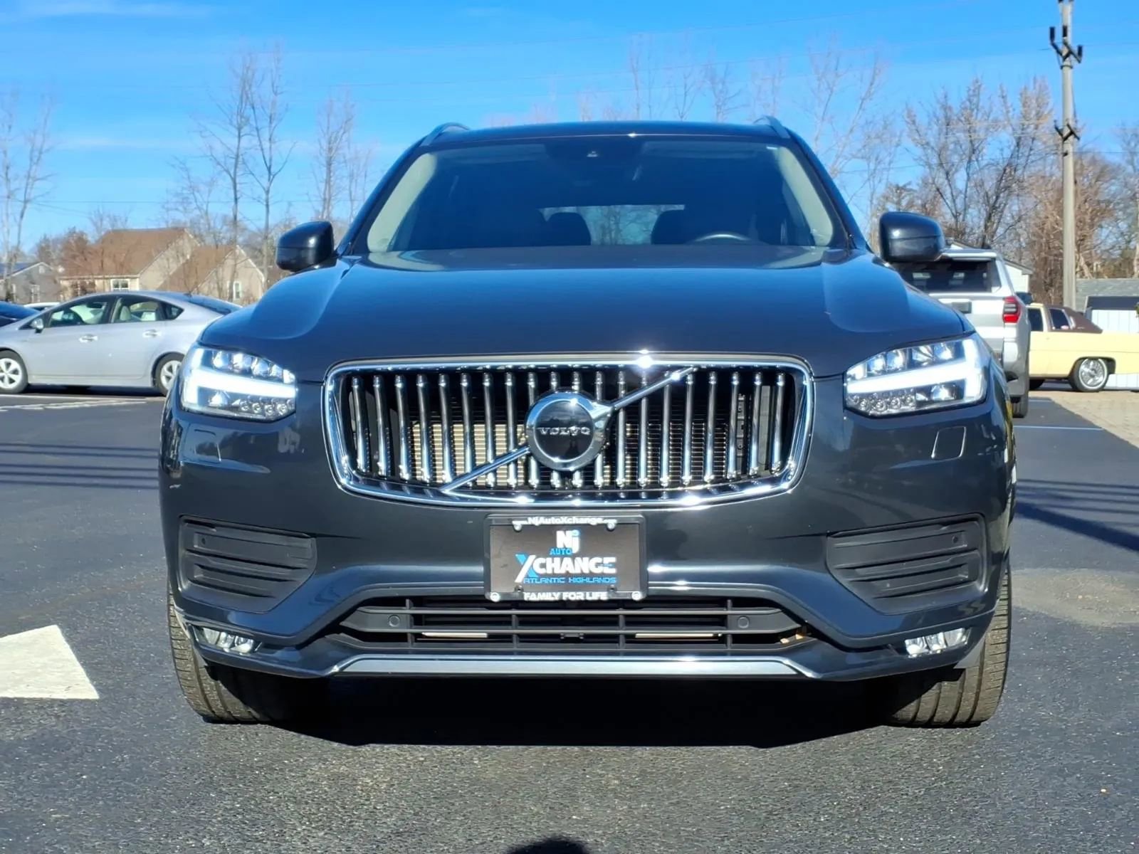 Used 2022 Volvo XC90 T5 Momentum w/ Climate Package image 8