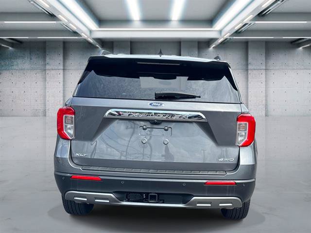 Used 2023 Ford Explorer XLT w/ Equipment Group 202A AWD/4WD image 28