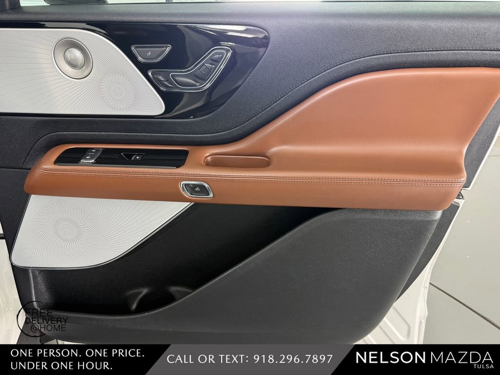 Used 2020 Lincoln Aviator Reserve w/ Equipment Group 201A image 46