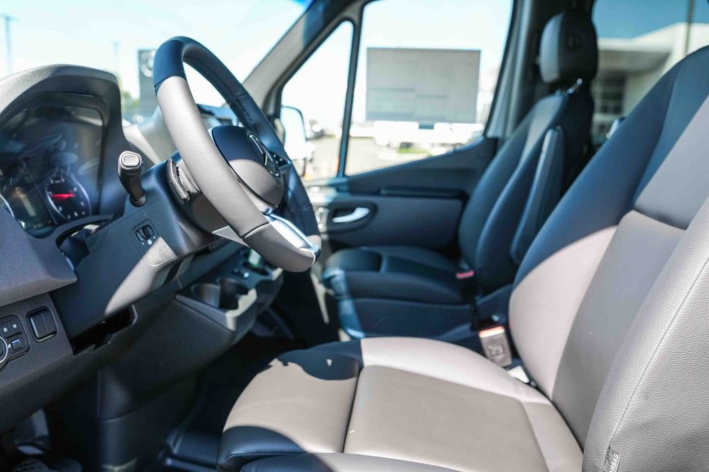 New 2026 Mercedes-Benz Sprinter 2500 image 19
