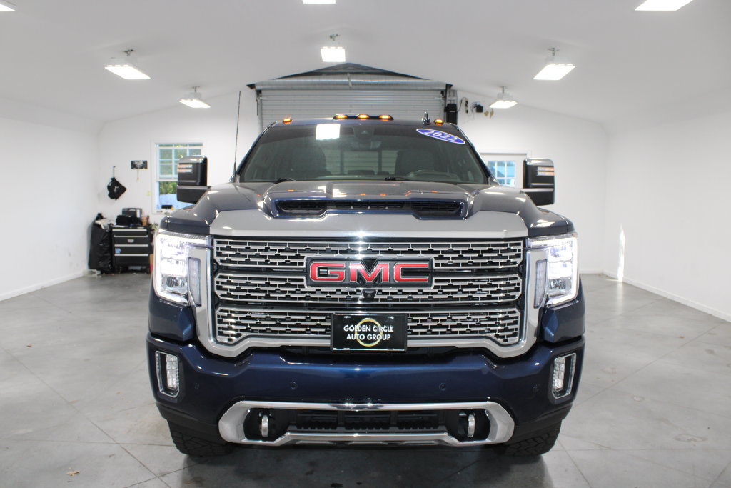 Used 2022 GMC Sierra 2500 Denali w/ Denali Ultimate Package AWD/4WD image 3