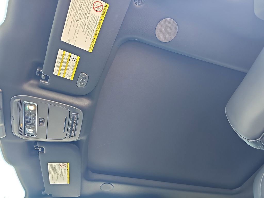 New 2026 Ford F350 Platinum w/ FX4 Off-Road Package image 31