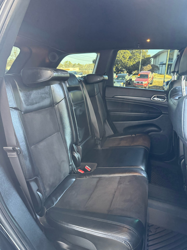 Used 2021 Jeep Grand Cherokee Laredo X image 23