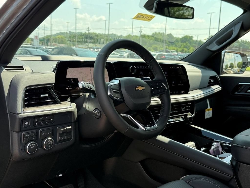 New 2026 Chevrolet Suburban Premier w/ Sun And Tow Package AWD/4WD image 10