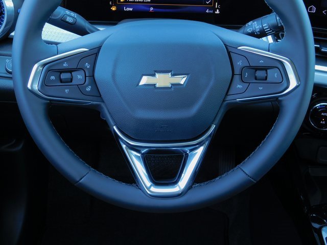 New 2025 Chevrolet Trax LT w/ Sunroof Package image 15