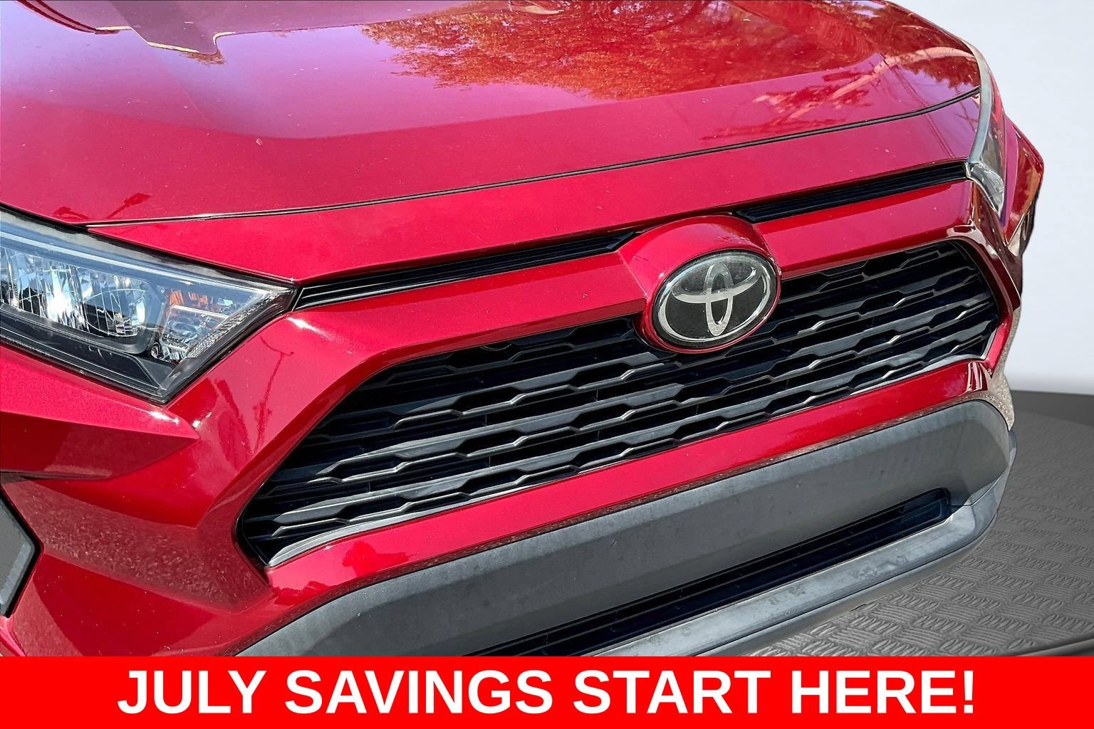 Used 2020 Toyota RAV4 LE FWD image 34