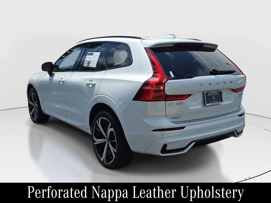 Used 2025 Volvo XC60 T8 Ultra w/ Protection Package Premier AWD/4WD image 8