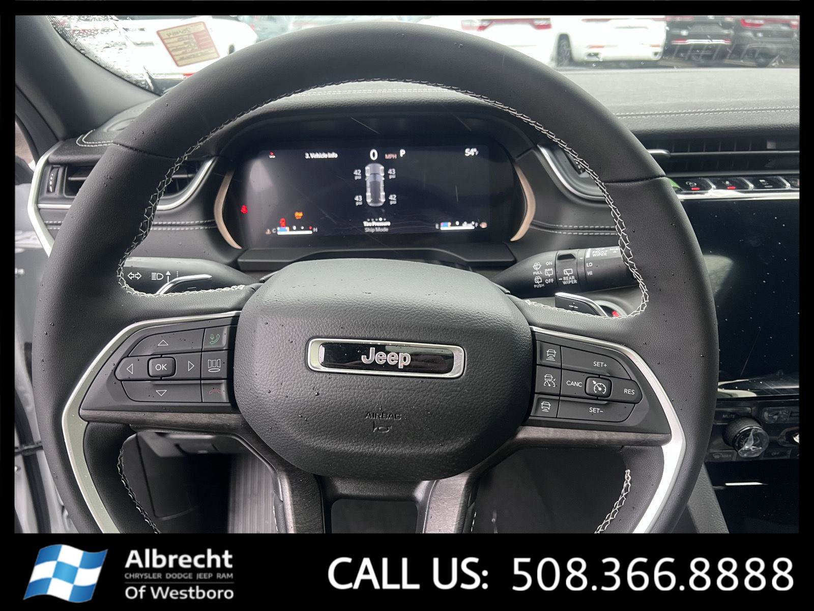 New 2025 Jeep Grand Cherokee Limited w/ Trailer Tow Package image 21