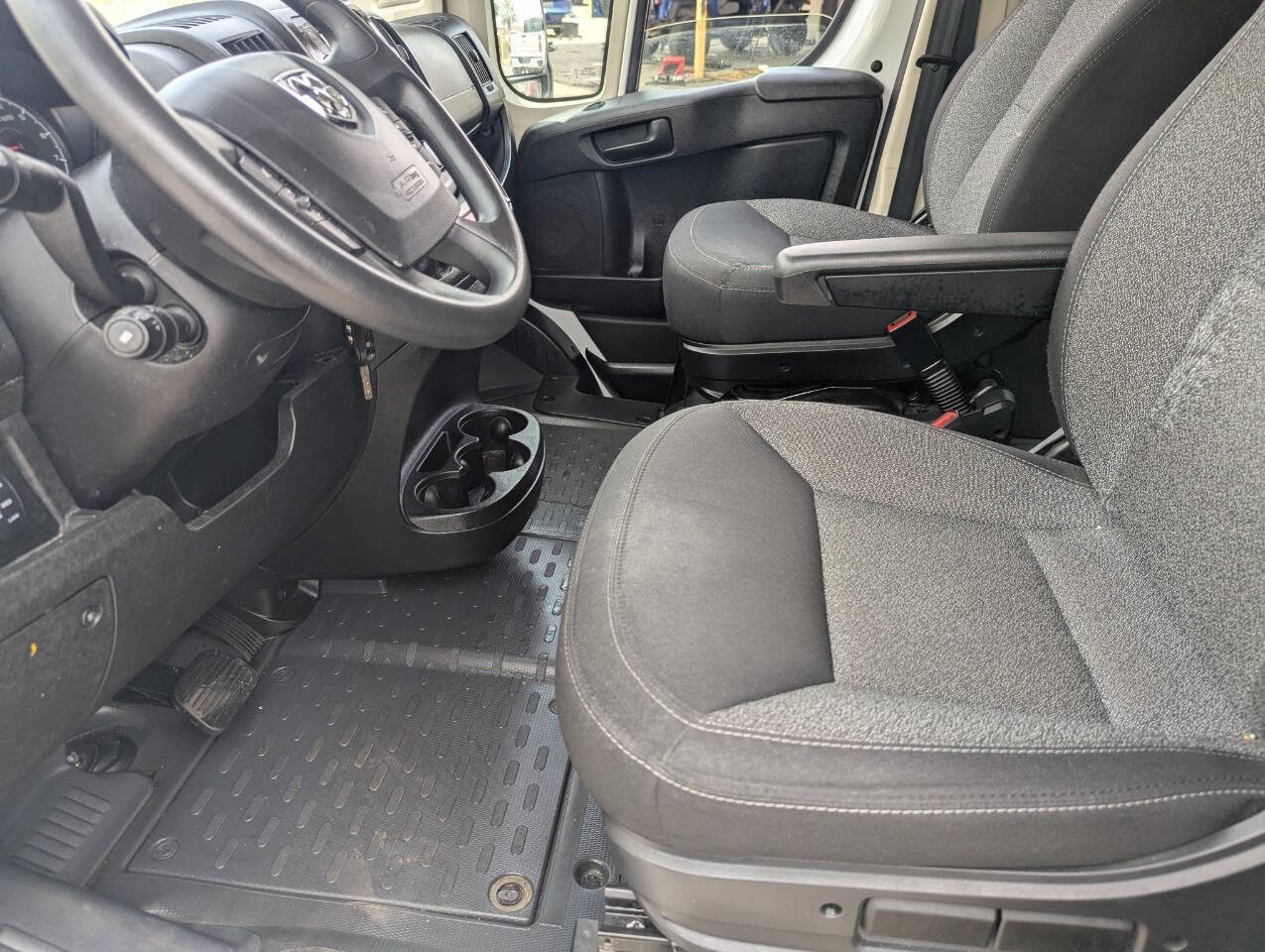 Used 2021 RAM ProMaster 1500 FWD image 25