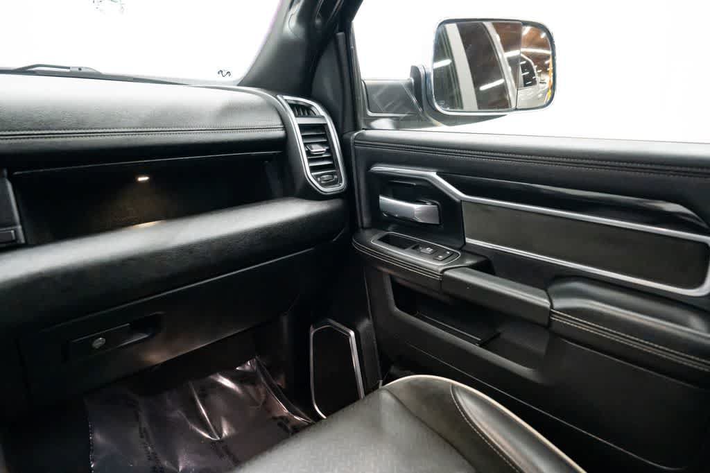 Used 2022 RAM 3500 Laramie AWD/4WD image 10