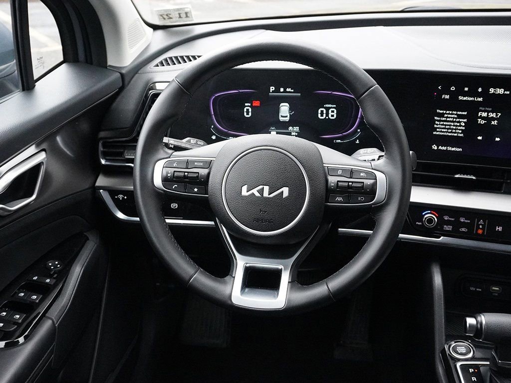 Used 2023 Kia Sportage EX image 34