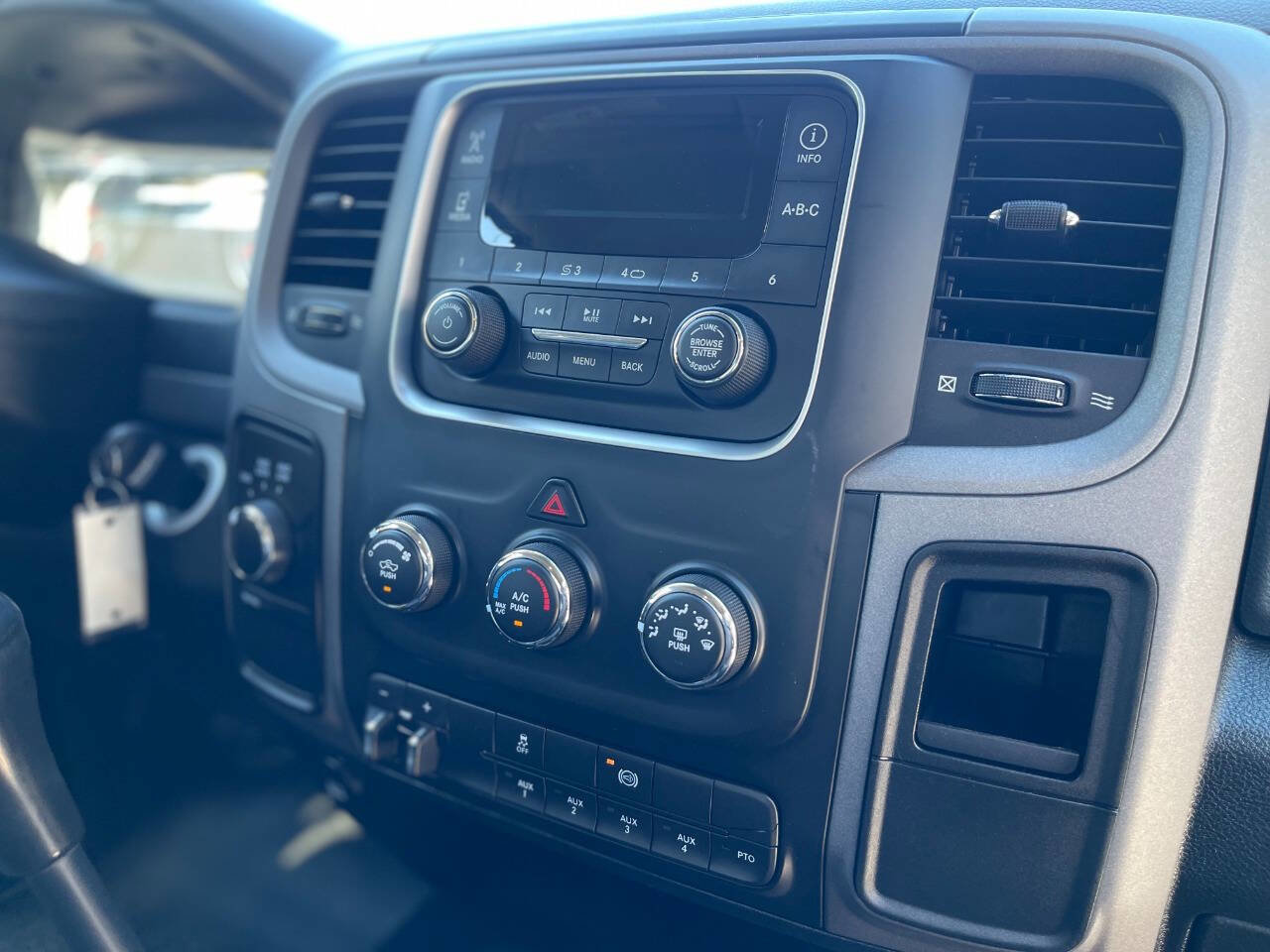 Used 2014 RAM 3500 Tradesman image 59