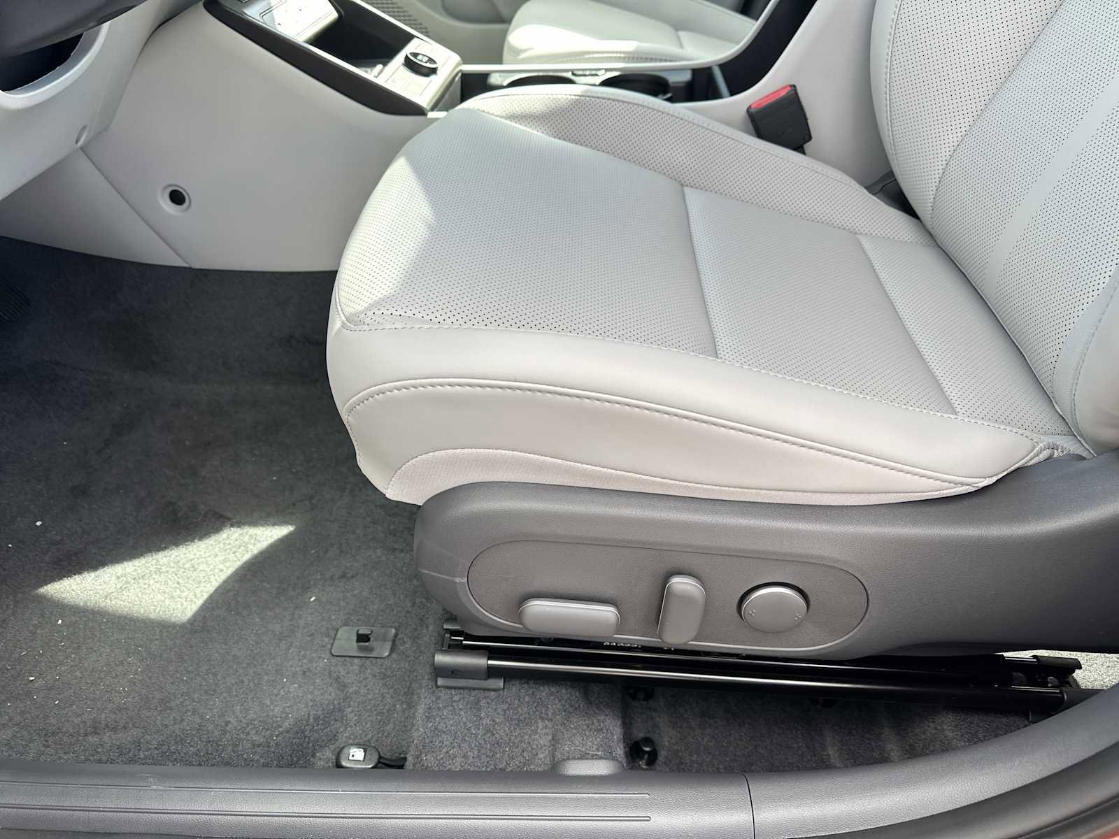 New 2026 Hyundai Kona SEL Premium image 26