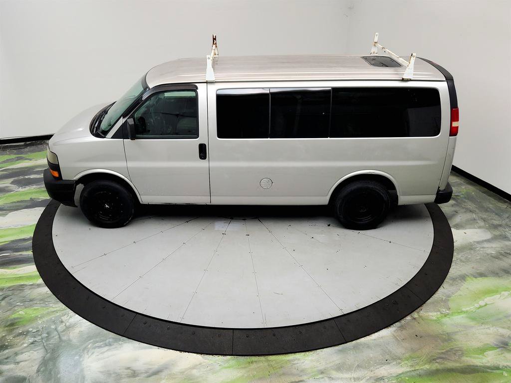 Used 2007 Chevrolet Express 1500 AWD Passenger w/ LT Preferred Equipment Group image 31