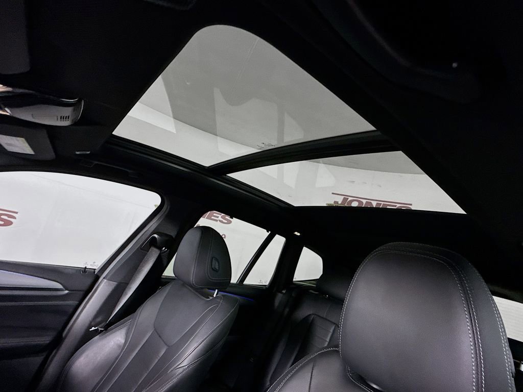 Used 2022 BMW X3 xDrive30i w/ M Sport Package 2 image 11