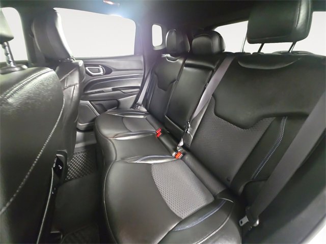 Used 2025 Jeep Compass Latitude w/ Convenience Group image 13