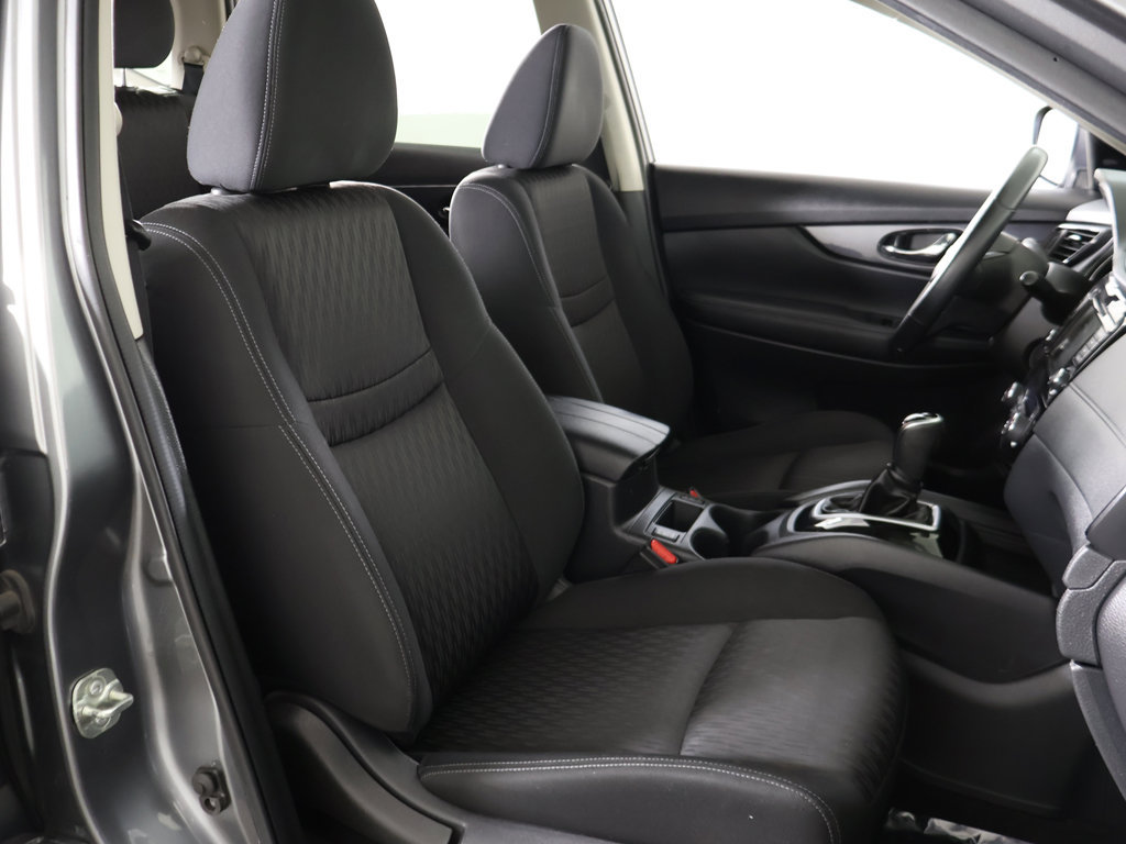 Used 2020 Nissan Rogue SV AWD/4WD image 30