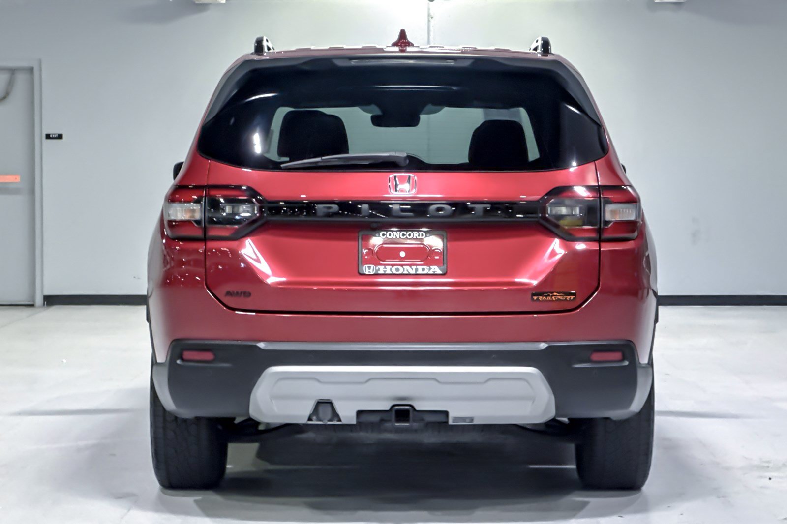 Used 2023 Honda Pilot TrailSport image 9