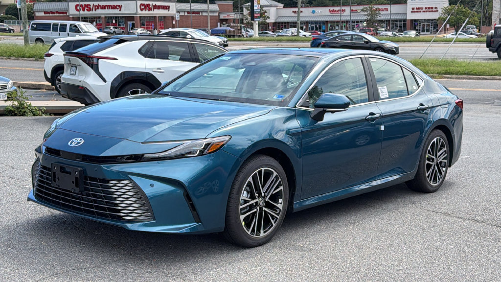 New 2026 Toyota Camry XLE w/ Premium Plus Package FWD image 2