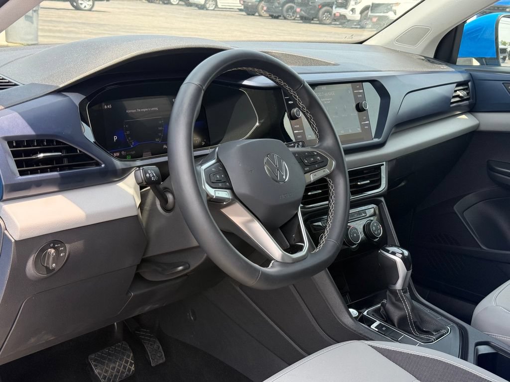 Used 2023 Volkswagen Taos SE FWD image 9