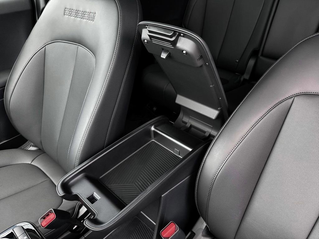 New 2025 Hyundai Ioniq 5 SEL image 18