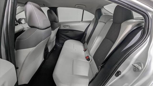 Used 2020 Toyota Corolla LE FWD image 17
