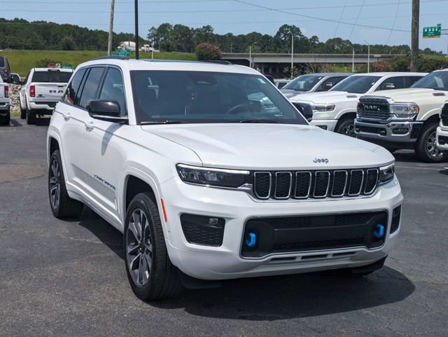 New 2024 Jeep Grand Cherokee Overland w/ Advanced Protech Group III AWD/4WD image 2