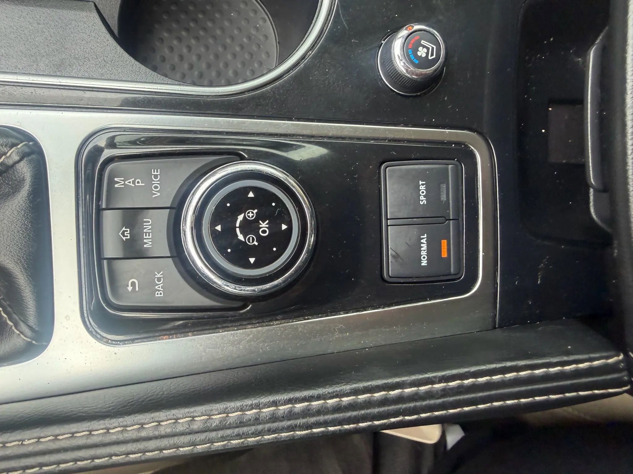 Used 2017 Nissan Maxima Platinum w/ Medallion Package image 29