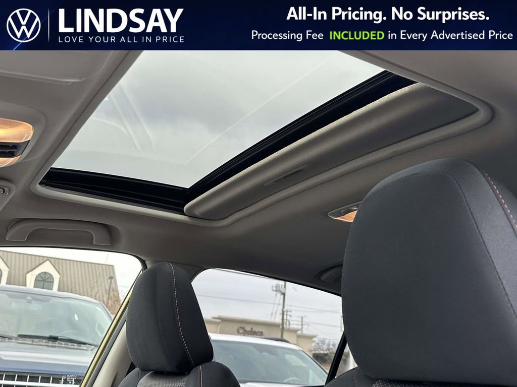 Used 2022 Subaru Crosstrek 2.0i Premium w/ Moonroof Package image 24