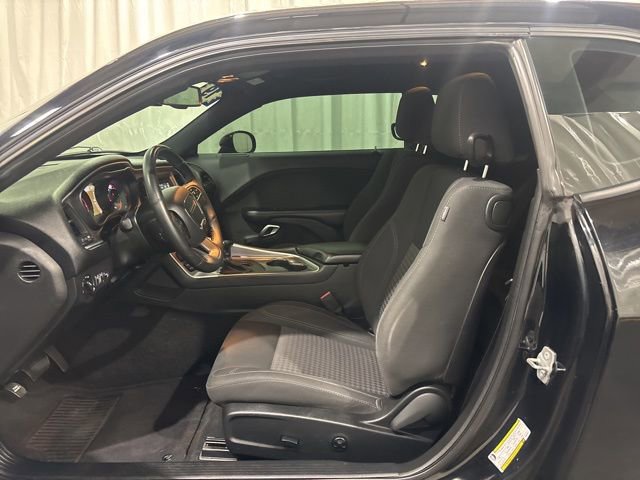Used 2019 Dodge Challenger SXT w/ Blacktop Package image 10