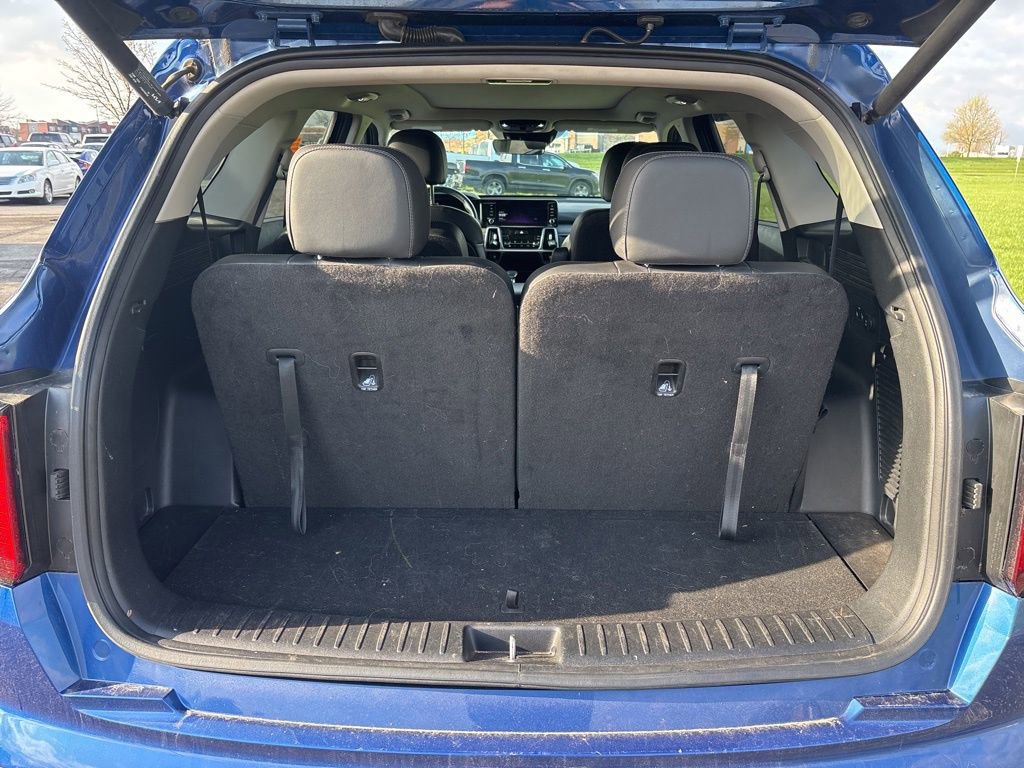 Used 2022 Kia Sorento EX w/ Panoramic Sunroof Package image 10