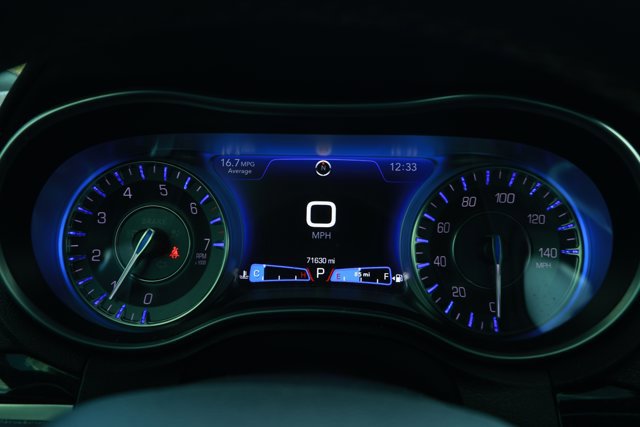 Used 2021 Chrysler 300 S image 12