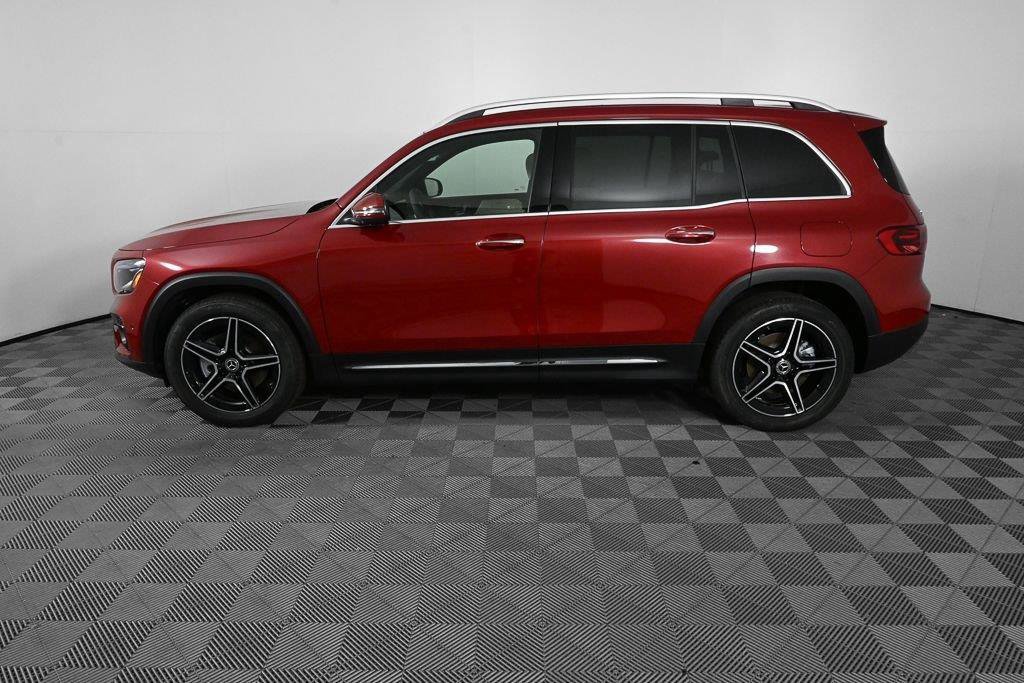 New 2026 Mercedes-Benz GLB 250 image 3
