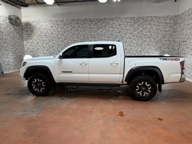 Used 2022 Toyota Tacoma TRD Off-Road AWD/4WD image 4