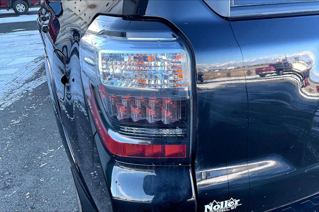 Used 2022 Toyota 4Runner SR5 Premium w/ Moonroof Package image 30