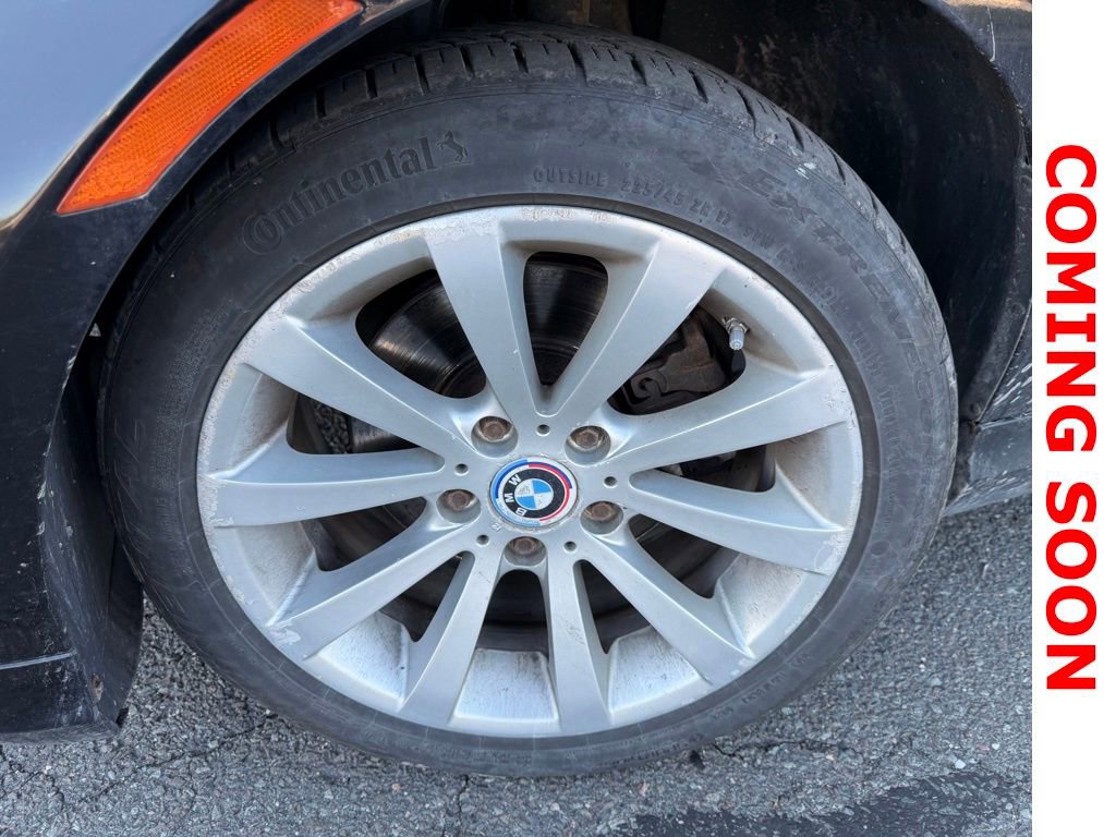 Used 2011 BMW 328i xDrive Sedan AWD/4WD image 4