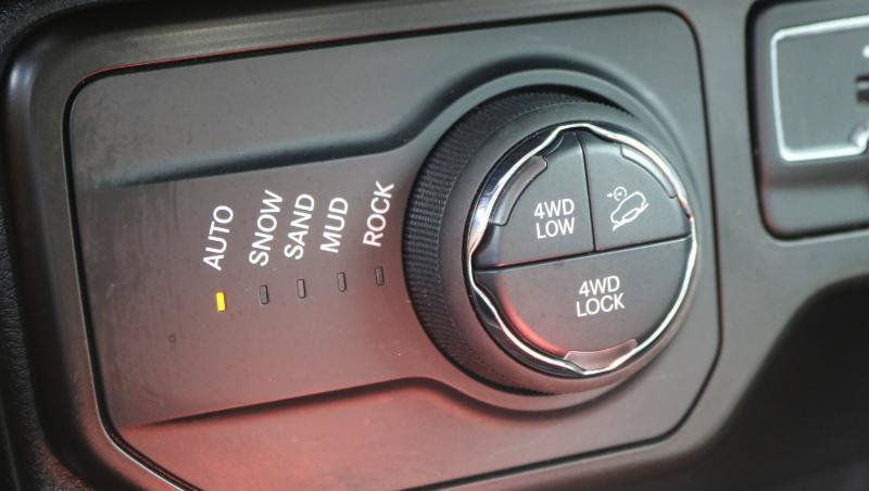 Used 2021 Jeep Renegade Trailhawk AWD/4WD image 20