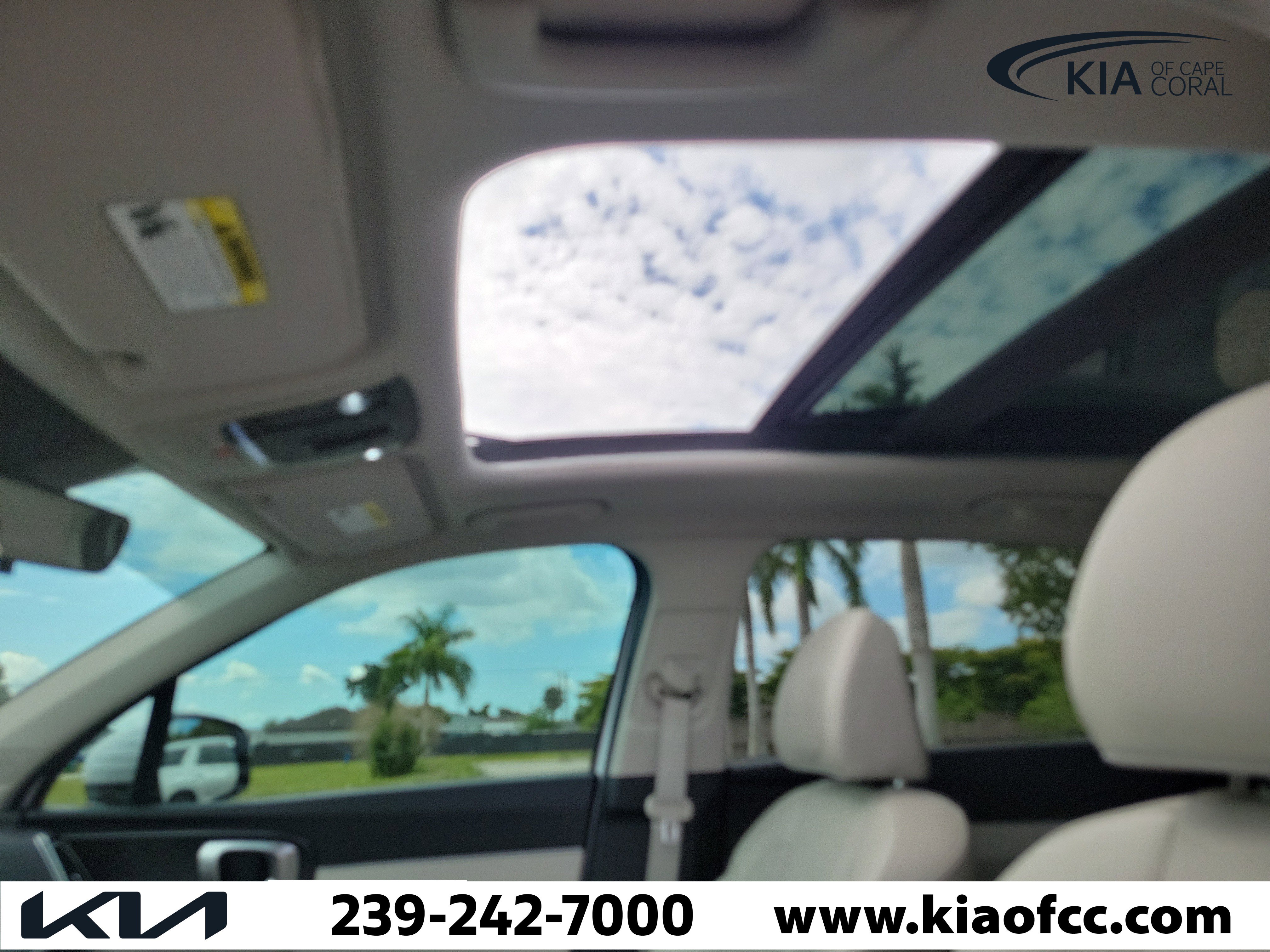 Used 2025 Kia Sorento S w/ Panoramic Sunroof Package FWD image 20
